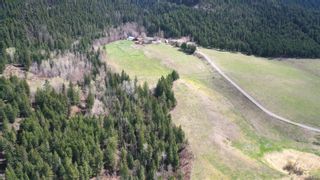 Photo 2: 5650 N 97 Highway in Williams Lake: Williams Lake - Rural North House for sale (Williams Lake (Zone 27))  : MLS®# R2699231