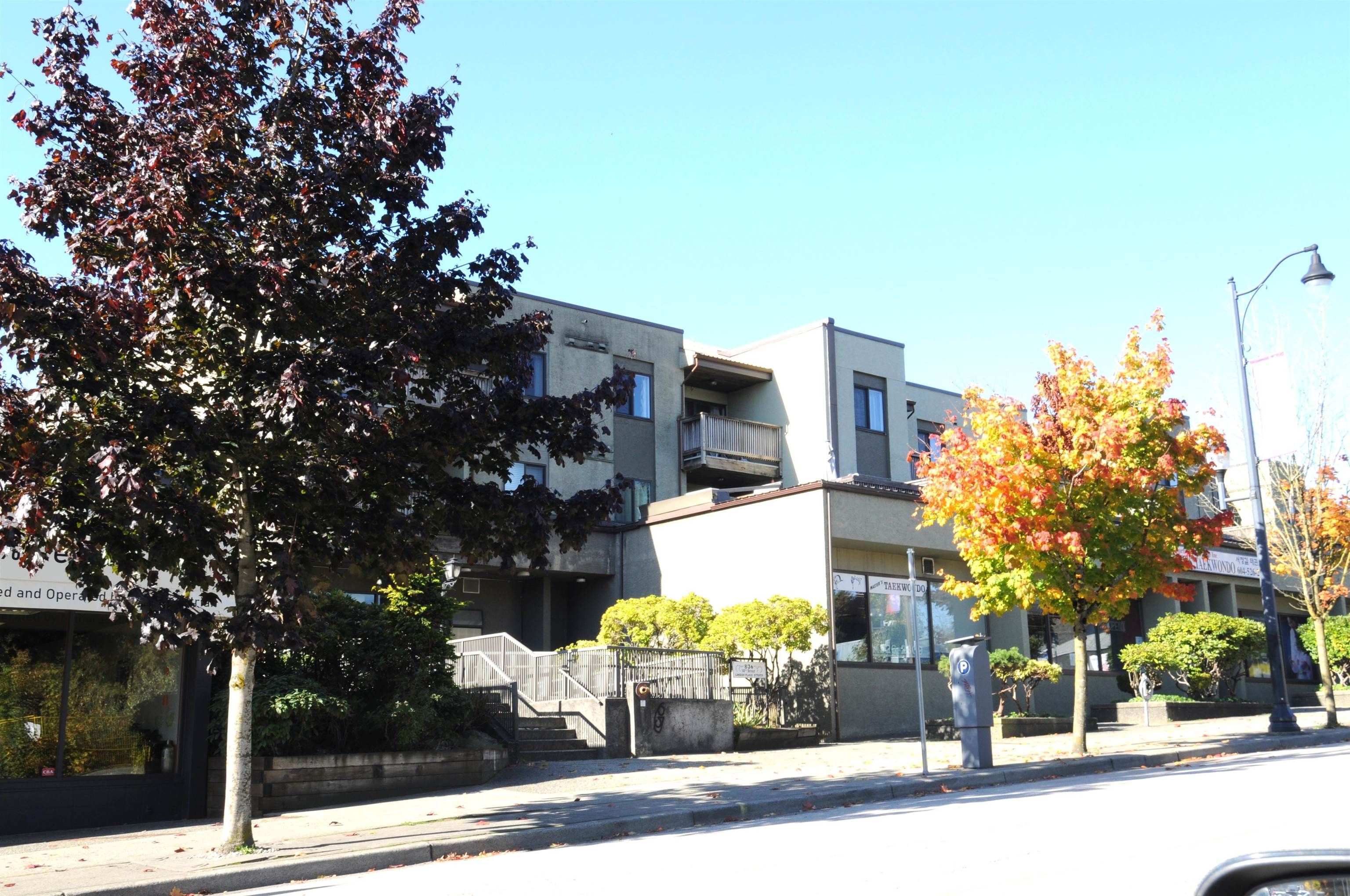 Main Photo: 108 836 TWELFTH Street in New Westminster: West End NW Condo for sale in "LONDON PLACE" : MLS®# R2826449