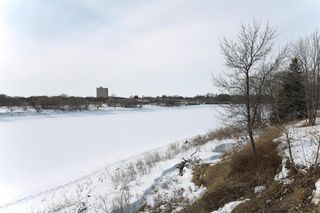 Photo 34: 23 Hemlock Place in Winnipeg: Norwood Flats Residential for sale (2B)  : MLS®# 202005194