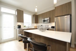 Photo 2: 21 38684 BUCKLEY Avenue in Squamish: Downtown SQ Townhouse for sale in "Newport Landing" : MLS®# R2145592