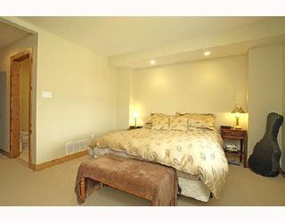 Photo 5: 1023 CONDOR Road in Squamish: Garibaldi Highlands House for sale : MLS®# V668818
