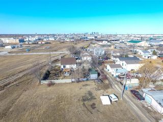 Photo 32: 1033 Lambert Street in Winnipeg: St Boniface Residential for sale (2A)  : MLS®# 202105993