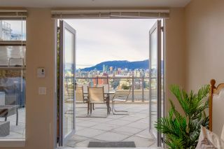Photo 1: 605 2635 PRINCE EDWARD Street in Vancouver: Mount Pleasant VE Condo for sale in "SOMA LOFTS" (Vancouver East)  : MLS®# R2345121
