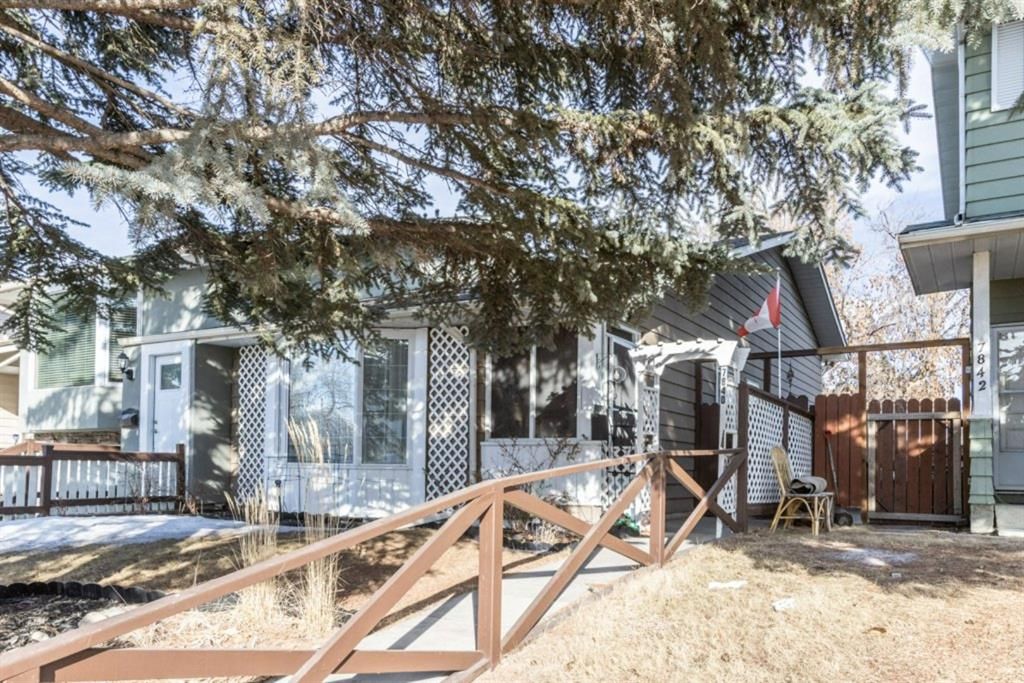 Main Photo: 7840 20A Street SE in Calgary: Ogden Semi Detached for sale : MLS®# A1070797