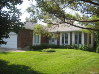 Photo 1: 422 Bonner Avenue in WINNIPEG: North Kildonan Residential for sale (North East Winnipeg)  : MLS®# 1529206