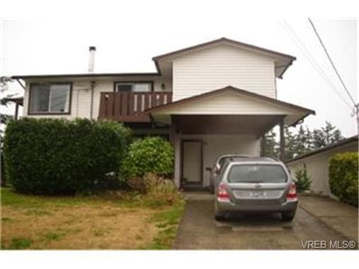 Main Photo:  in VICTORIA: La Mill Hill House for sale (Langford)  : MLS®# 439648