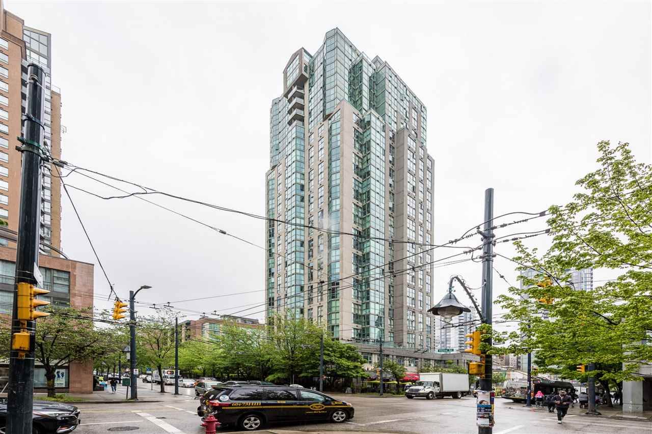 Main Photo: 2201 1188 HOWE STREET in Vancouver: Downtown VW Condo for sale (Vancouver West)  : MLS®# R2368270