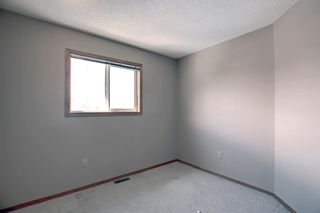 Photo 15: 240 erin meadow Green in Calgary: Erin Woods Detached for sale : MLS®# A2003999