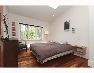 Photo 7: 2255 East 8TH Ave in Commercial Drive: Home for sale