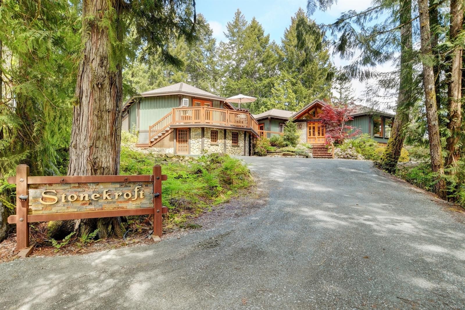 Main Photo: 2021 Mable Rd in Shawnigan Lake: ML Shawnigan House for sale (Malahat & Area)  : MLS®# 914149