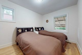 Photo 14: 14 Barnsley Court in Toronto: Wexford-Maryvale House (Bungalow) for sale (Toronto E04)  : MLS®# E5776268