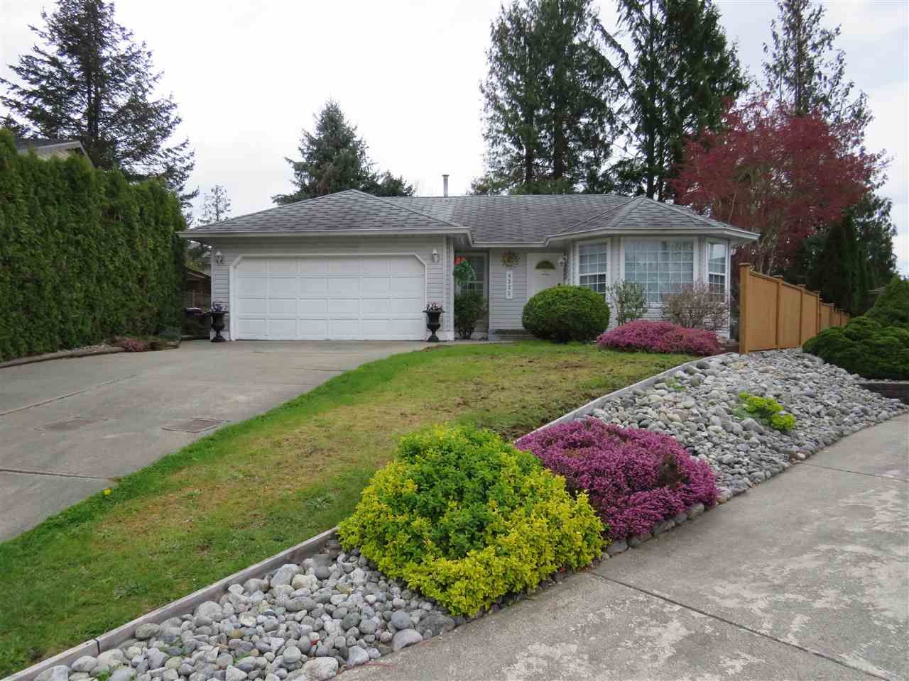 Main Photo: 8322 GALE Street in Mission: Mission BC House for sale : MLS®# R2358946