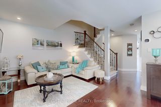 Photo 3: 576 Willowick Drive in Newmarket: Stonehaven-Wyndham House (2-Storey) for sale : MLS®# N8272026