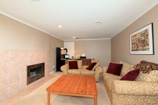 Photo 13: 572 Verona Place in North Vancouver: Upper Delbrook House for sale : MLS®# V945319
