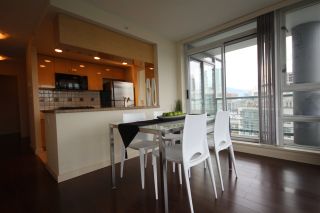 Photo 5: 1003 1033 MARINASIDE Crescent in Vancouver: Yaletown Condo for sale in "Quaywes" (Vancouver West)  : MLS®# R2007255