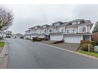 Photo 1: 19 31501 UPPER MACLURE Road in Abbotsford: Abbotsford West Townhouse for sale in "Maclure's Walk" : MLS®# R2653282