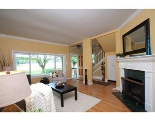 Photo 2: 823 W 20TH AV in Vancouver: House for sale : MLS®# V851816