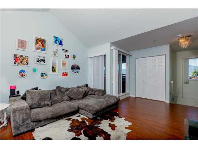 Main Photo: 306 1055 E BROADWAY in Vancouver: Mount Pleasant VE Condo for sale (Vancouver East)  : MLS®# V1137331