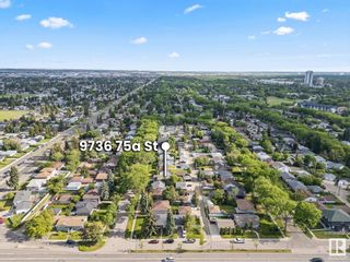 Photo 5: 9736 75A Street in Edmonton: Zone 18 House for sale : MLS®# E4393885