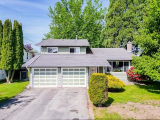 Main Photo: 5935 184 Street in Surrey: Cloverdale BC House for sale (Cloverdale)  : MLS®# R2883952