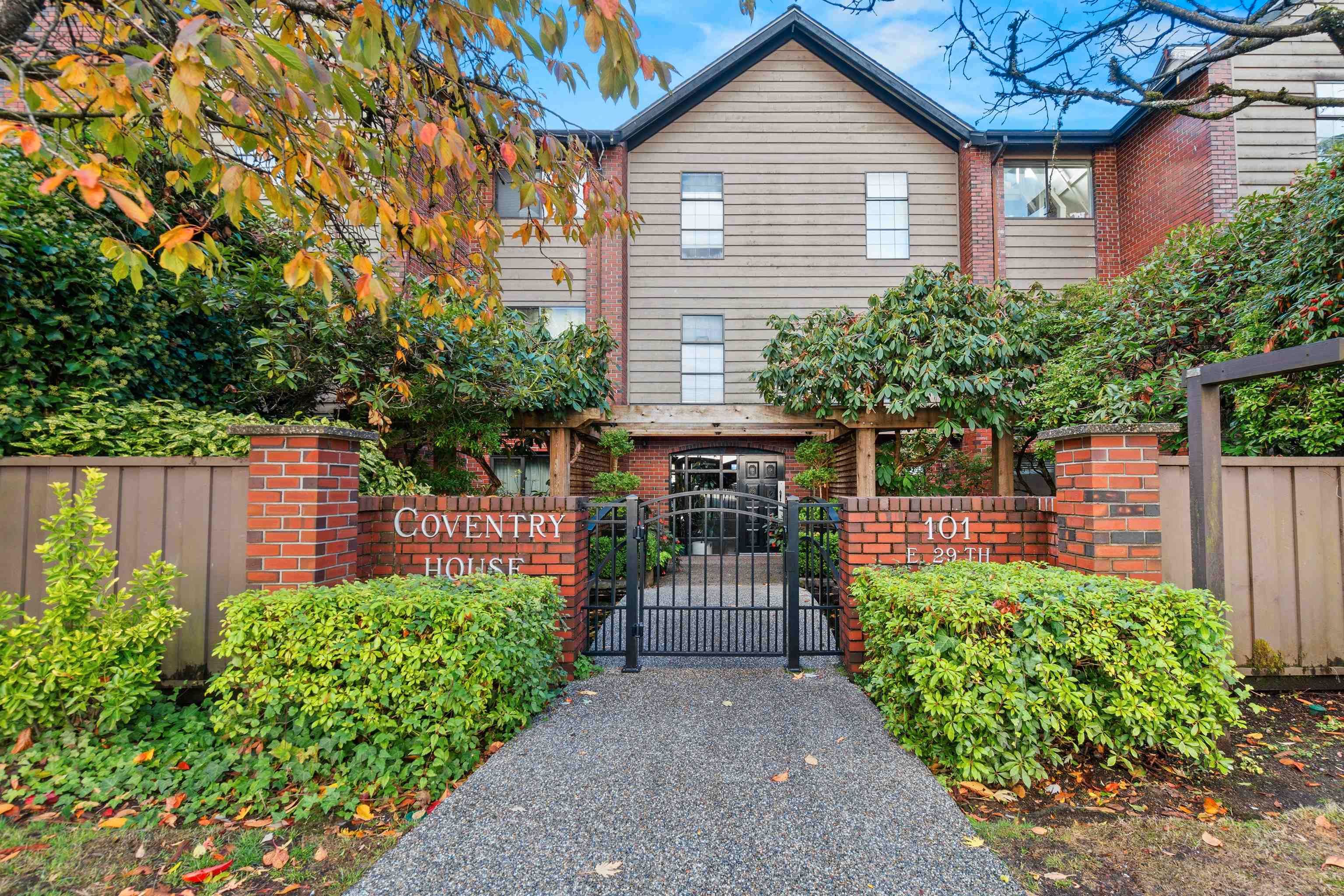 Main Photo: 204 101 E 29TH STREET in North Vancouver: Upper Lonsdale Condo for sale : MLS®# R2736590