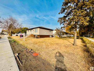 Photo 4: 11404 127 Avenue in Edmonton: Zone 01 House for sale : MLS®# E4324957