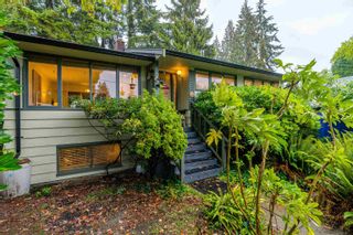 Photo 1: 1390 WINTON Avenue in North Vancouver: Capilano NV House for sale : MLS®# R2740106