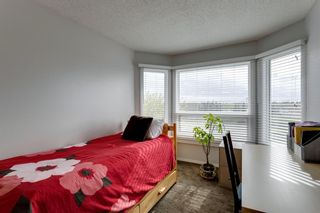 Photo 29: 1204 Signal Hill Green SW in Calgary: Signal Hill Row/Townhouse for sale : MLS®# A1220464