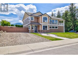 Photo 1: 1890 22 Street NE in Salmon Arm: House for sale : MLS®# 10317641