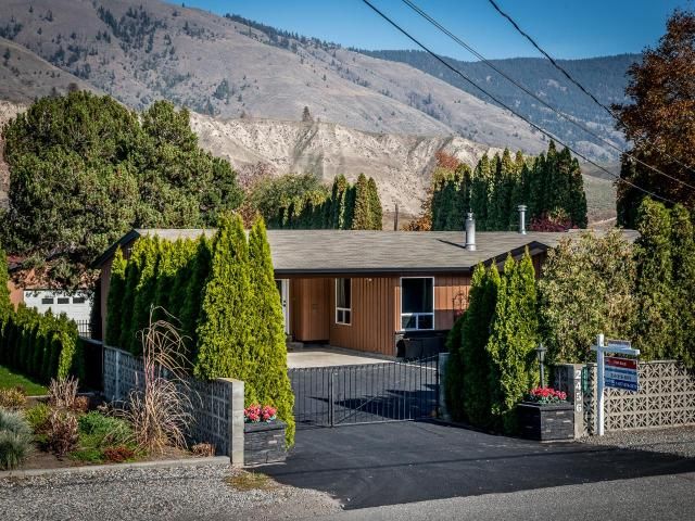 Main Photo: 2456 THOMPSON DRIVE in Kamloops: Valleyview House for sale : MLS®# 150100