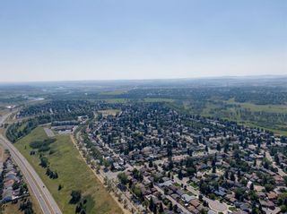 Photo 32: 14024 Parkland Boulevard SE in Calgary: Parkland Detached for sale : MLS®# A1230215