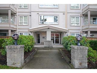 Photo 1: 403 4950 MCGEER STREET in Vancouver: Collingwood VE Condo for sale (Vancouver East)  : MLS®# V1142563