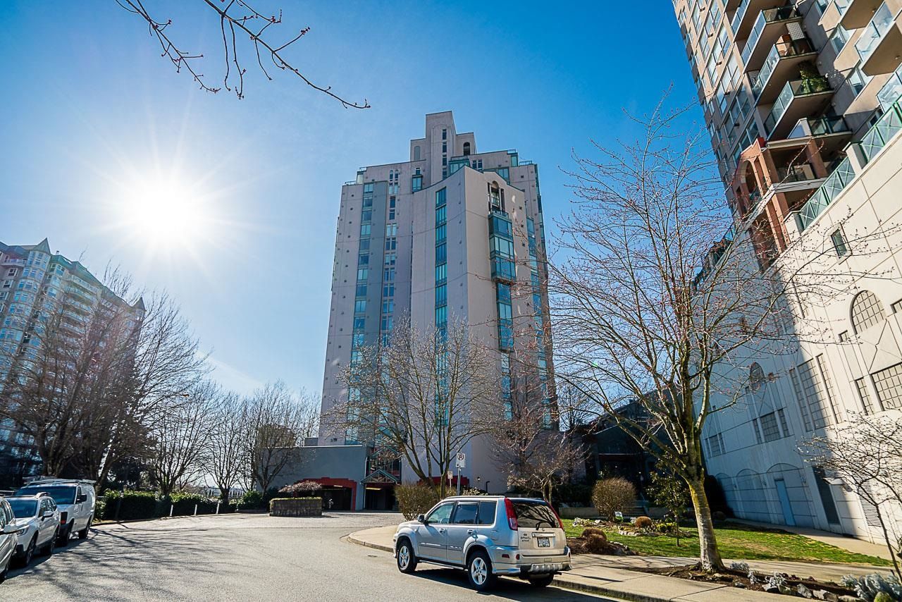 Main Photo: 506 8 LAGUNA Court in New Westminster: Quay Condo for sale in "Excelsior" : MLS®# R2844170