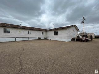 Photo 1: 5112+5116 49 Street: Hardisty Business with Property for sale : MLS®# E4306406