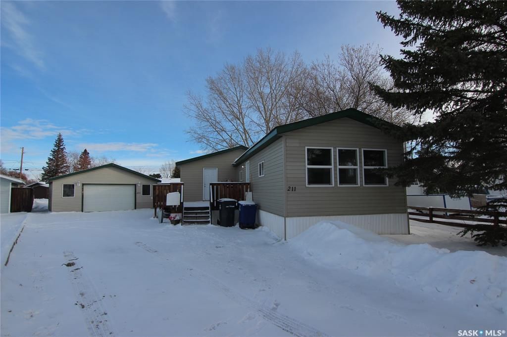 Main Photo: 211 Nelson Place in Warman: Residential for sale : MLS®# SK914138