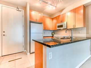 Photo 7: 1902 6833 STATION HILL Drive in Burnaby: South Slope Condo for sale in "Villa Jardin" (Burnaby South)  : MLS®# R2834634