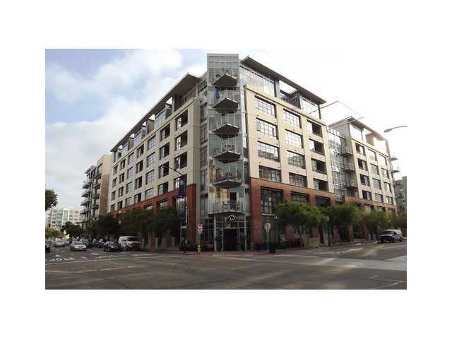 Main Photo: DOWNTOWN Condo for sale : 1 bedrooms : 1050 Island Avenue #324 in San Diego