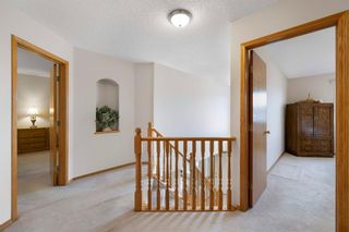 Photo 15: 43 Simcoe Terrace SW in Calgary: Signal Hill Detached for sale : MLS®# A2006362