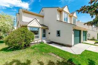 Photo 3: 340 Sandringham Road NW in Calgary: Sandstone Valley Row/Townhouse for sale : MLS®# A1226793