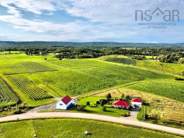 Main Photo: 1096 Falmouth Dyke Road in Upper Falmouth: Hants County Farm for sale (Annapolis Valley)  : MLS®# 202302248