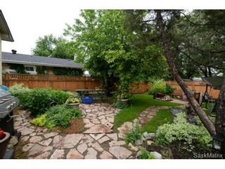 Photo 3: 15 BERENSON Avenue in Regina: Normanview West Single Family Dwelling for sale (Regina Area 02)  : MLS®# 503577