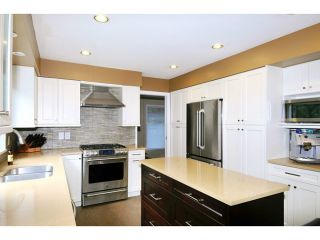 Photo 2: 12438 MEADOW BROOK Place in Maple Ridge: Northwest Maple Ridge House for sale in "The Orchards" : MLS®# V1094551