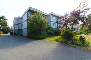 Photo 10: 304 2427 Amherst Ave in Sidney: Si Sidney North-East Condo for sale : MLS®# 912306