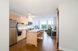 Photo 3: 611 550 TAYLOR Street in Vancouver: Downtown VW Condo for sale in "The Taylor" (Vancouver West)  : MLS®# R2740667