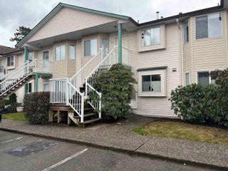 Photo 1: 24 45640 STOREY Avenue in Sardis: Sardis West Vedder Townhouse for sale in "Whispering Pines" : MLS®# R2762287