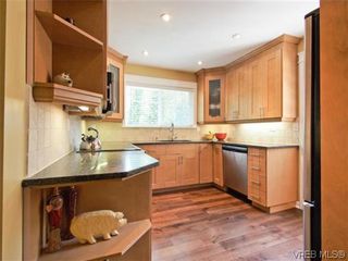 Photo 2: 1536 Winchester Rd in VICTORIA: SE Gordon Head House for sale (Saanich East)  : MLS®# 615423