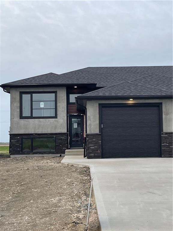 Main Photo: 23 Murcar Street in Niverville: The Highlands Residential for sale (R07)  : MLS®# 202307809