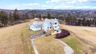 Photo 2: 101 Razilly Lane in Crescent Beach: 405-Lunenburg County Residential for sale (South Shore)  : MLS®# 202300111