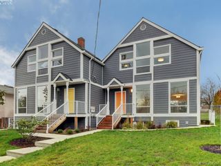 Photo 1: 702 Haynes Rd in VICTORIA: SE Swan Lake Half Duplex for sale (Saanich East)  : MLS®# 803089