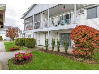 Photo 2: 149 32691 GARIBALDI Drive in Abbotsford: Central Abbotsford Townhouse for sale in "Carriage Lane" : MLS®# R2683196